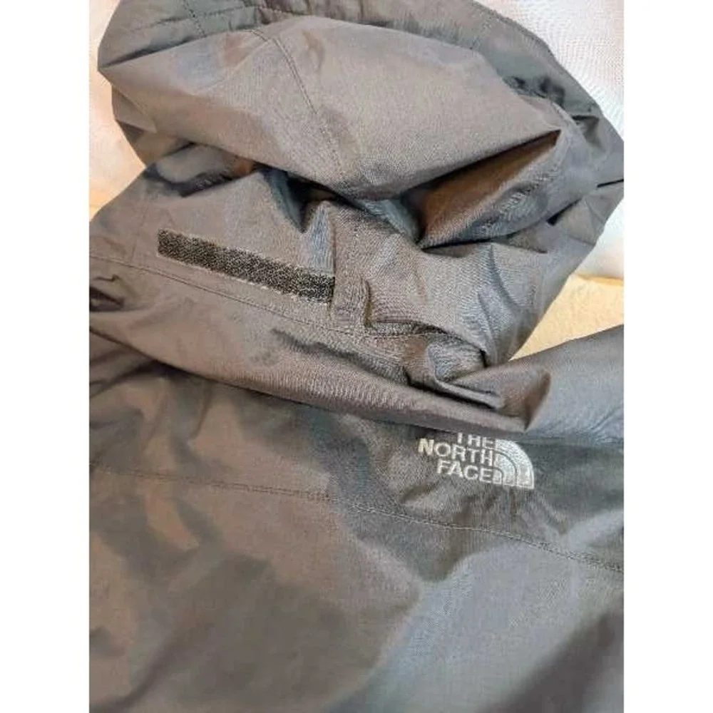 The North Face DryVent Jacket Mens S/P Waterproof Hooded Lightweight Black